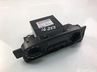 Kia 0K9BB61190 CLARUS (K9A) 2000 Contrôle automatique de la climatisation - Image 1