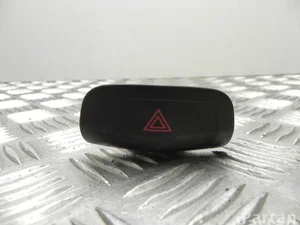 Nissan NILES06016 PRIMERA Estate (WP12) 2003 Éclairage d'urgence / interrupteur de danger