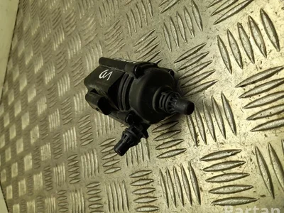 Iveco 5802759502 DAILY VI Box 2024 Pompe à eau supplémentaire - Image 1