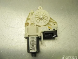 Renault 827300001R LAGUNA III Grandtour (KT0/1) 2013 Moteur de lève-vitre Right Rear