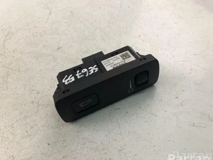 Volvo P31443873 XC90 II 2017 Mygtukas, bagažinės dangčio