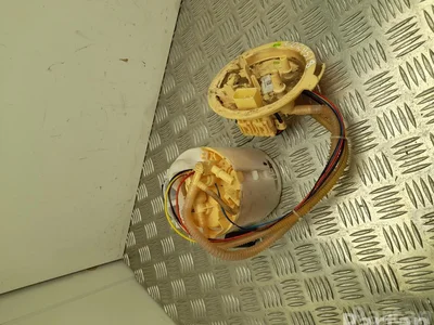 BMW 7476107 5 (G30) 2017 Unité d'alimentation en carburant - Image 1