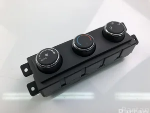 Dodge K55111313AB JOURNEY 2010 Contrôle automatique de la climatisation