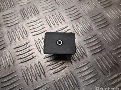 Peugeot 9817517477 508 SW II 2021 Périphérique d'entrée AUX - Image 1