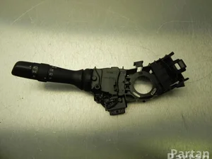 Toyota 60250 17F711 / 6025017F711 LAND CRUISER (_J15_) 2016 Levier /interrupteur de lumière courte longue