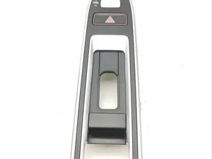 Porsche 971858401C, 971858401 PANAMERA (971) 2018 Éclairage d'urgence / interrupteur de danger