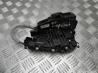 Mercedes-Benz A 231 760 20 40 / A2317602040 SL (R231) 2013 Serrure de porte - Image 1