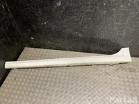 BMW 5A0E563 2 U06 Active Tourer 2022 Schwellerverkleidung linke Seite