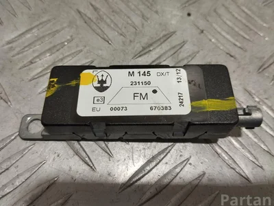 Maserati 231150 GRAN TURISMO 2012 Amplificateur d'antenne - Image 1