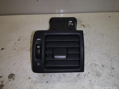 Volvo V50 (MW) 2009 Prise d'air / Conduit d'air d'admission - Image 1