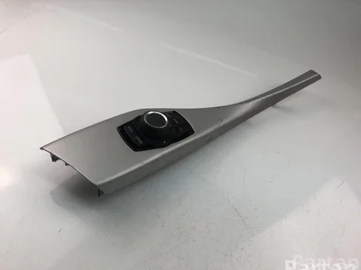 BMW 9381678 3 (F30, F80) 2013 Contrôle / Boutons - Image 1