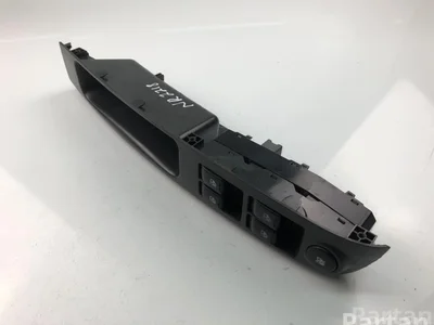 Chevrolet 201006488 SPARK 2009 Bouton de lève-vitre - Image 1