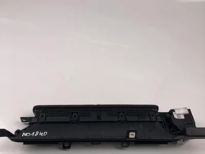 Tesla 1083325-00-F / 108332500F MODEL 3 2020 Évent - Image 1