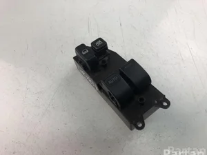 Toyota 84820-0D040 / 848200D040 YARIS (_P1_) 2003 Botón de elevación de ventanas