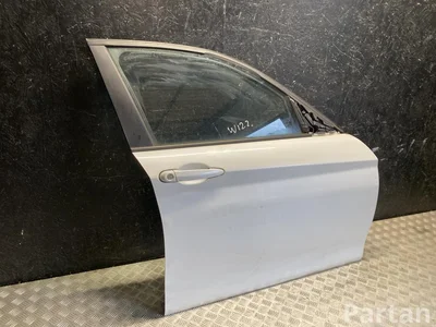 BMW 1 (F20) 2017 Drzwi z przodu po prawej - Zdjęcie 1