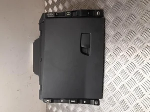 Renault 681081375R Clio V 2021 Boîte à gants