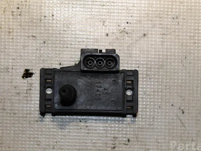 Volvo 8767046 V40 Estate (VW) 1998 Convertisseur de pression - Image 1