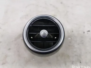 Mercedes-Benz A2058300201 C-CLASS (W205) 2015 Évent