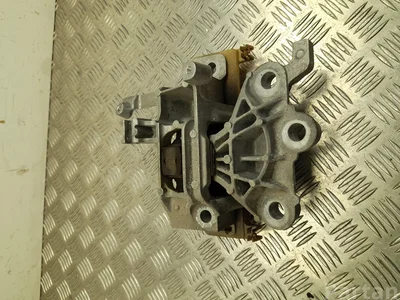 Opel 42496542 ASTRA K Sports Tourer 2021 Variklio tvirtinimas - Nuotrauka 1