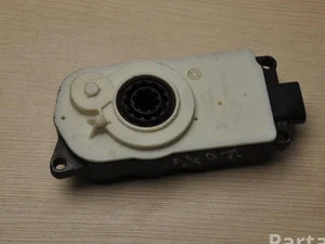 BMW 9464869 ; 5811R1000 / 9464869, 5811R1000 3 (G20) 2020 Moteur de réglage pour volet de régulation