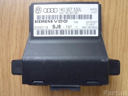 AUDI 1K0 907 530 L, 1K0 907 951 / 1K0907530L, 1K0907951 A3 (8P1) 2007 Diagnosis interface for data bus (gateway)