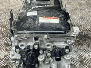 Toyota 692A0-42060 / 692A042060 RAV 4 V 2021 Onduleur avec convertisseur