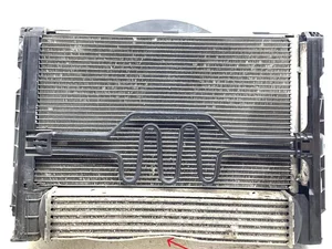 BMW 11074810, 7588974 3 Convertible (E93) 2013 Ventilateur de radiateur Refroidisseur d'air comprimé intermédiaire Ventilateur de radiateur Condenseur