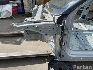 Volvo EX30 (416) 2024 ćwiartka samochodowa z przodu z lewej