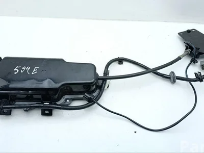 Aston Martin 4G4314284AB VIRAGE Volante 2012 Door Lock - Image 1