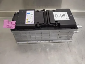 BMW 5B6A6C9 1 (F70) 2025 Batterie