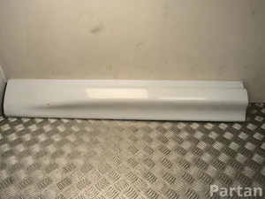 Land Rover DK6221065B RANGE ROVER SPORT (L494) 2017 Slenksčių apdaila dešinė pusė