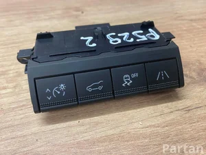 Renault 252730293R AUSTRAL 2024 Botón para asistente de cambio de carril