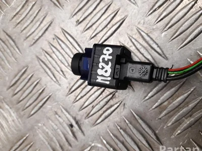 Mercedes-Benz A 177 900 99 02 / A1779009902 CLA X118 (shooting brake) 2021 Caméra - Image 1