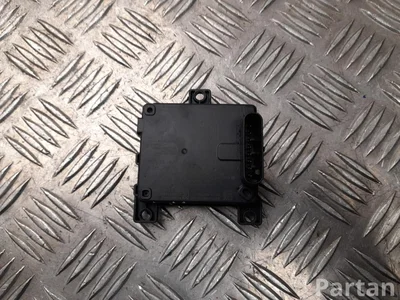 Mercedes-Benz A 000 905 64 24 / A0009056424 VITO Box (W447) 2025 Control unit for blind spot detection - Image 1