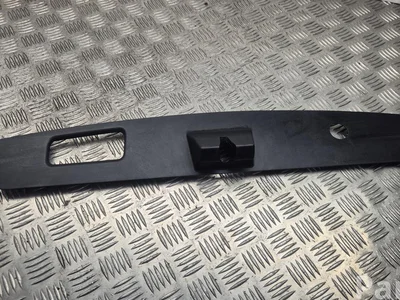 Tesla 103789700D MODEL X 2016 Abdeckung für Schlossträger - Bild 1