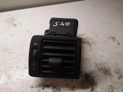 Volvo 30715099 V50 (MW) 2006 Prise d'air / Conduit d'air d'admission - Image 1