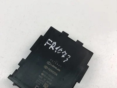 Toyota 89111-02110 / 8911102110 YARIS (_P13_) 2018 unité de contrôle - Image 1