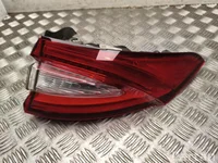 Original (gebraucht) Maserati 0670032331 LEVANTE 2024 Rückleuchte rechts