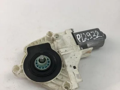 Audi 8K0959801A A4 (8K2, B8) 2013 Motor para subida de ventanas - Imagen 1