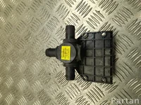 Tesla 1064225-00-C / 106422500C MODEL X 2016 Papildomas vandens siurblys