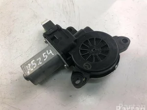 Mazda CM012800 CX-3 (DK) 2017 Moteur d'essuie-glace