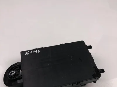 Volvo 32142591 XC90 II 2022 Caja de fusibles - Imagen 1