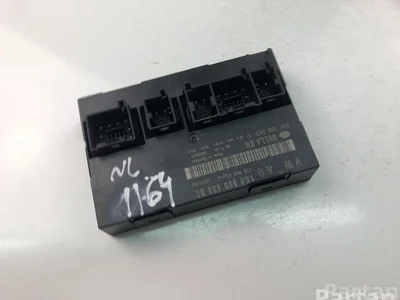 Seat 1K0959433BL TOLEDO III (5P2) 2008 Środkowy sterownik systemu komfortu - Obraz 1