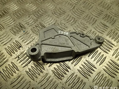 Mercedes-Benz A2822005700 CLA X118 (shooting brake) 2021 Support moteur - Image 1