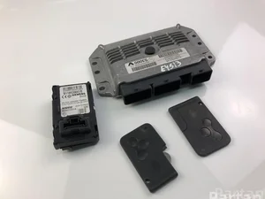 Renault 820074331A; 8200242405 / 820074331A, 8200242405 MEGANE I (BA0/1_) 2003 Unidad de control del motor