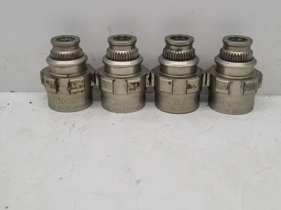 Porsche 99134125101 911 (991) 2018 Varžtas komplektas - Nuotrauka 1