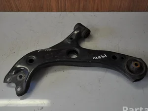 Toyota COROLLA (E210) Estate 2019 Devant  levier inférieur incurvé