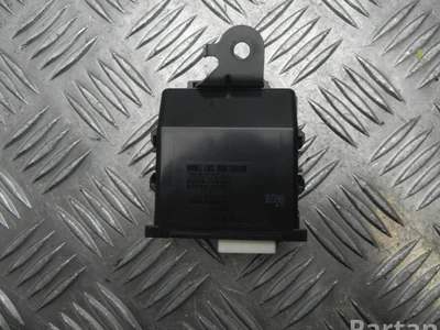 Lexus 85970-48040 / 8597048040 RX (_L2_) 2017 Unité de commande pour porte Right Rear Left Rear Left Front Right Front - Image 1