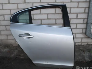Volvo 30762666 S60 II 2010 Дверь сзади справа