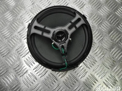 Mercedes-Benz A 204 820 29 02 / A2048202902 C-CLASS (W204) 2008 Haut-parleur - Image 1